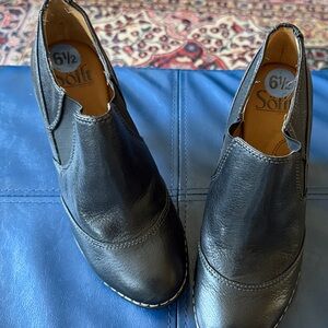 Sofft Women’s Black Leather Ankle Boots